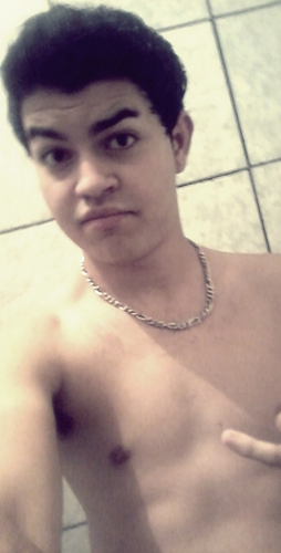Boss Stylish .. Viver é a coisa mais rara do mundo. A maioria das pessoas apenas existe !!
-- http://t.co/DDmGwh2huR --