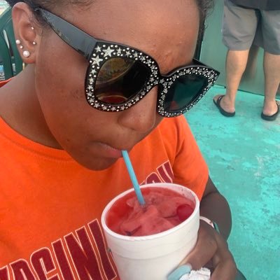 mariahjxn's profile picture. 🥸