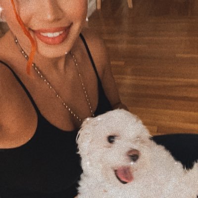 JanetLTorres1's profile picture. IG: JanetLTorres Snap: JanetLTorres