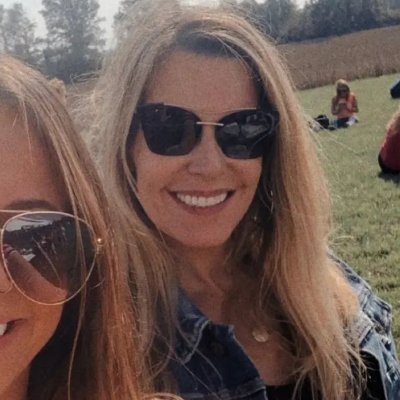 lesliem0063's profile picture. 