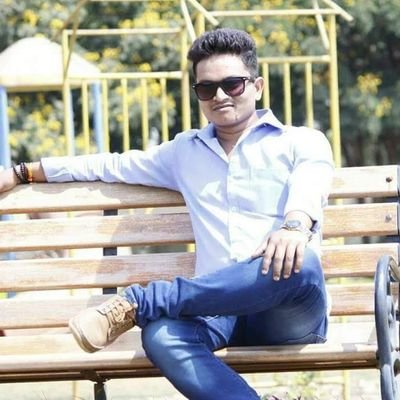 महाराष्ट्राचा🐯मावळा.. Social active..
Social worker..
Politics..#MNS.. @Nashik
🚂🚃🚃Railwäy Apprenticè🚃🚃