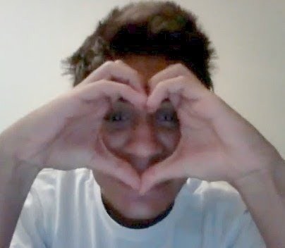 Fã clube criado por você e para você, @pelurestart . DONA: @_juhmunhoz . Since:11/03/2011.