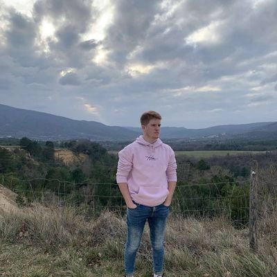 seb_1902's profile picture. 