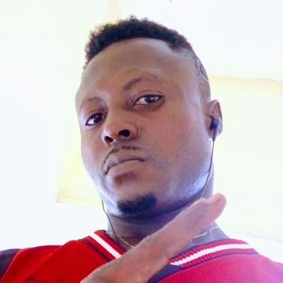 FutureBluuh's profile picture. Just coming up to something