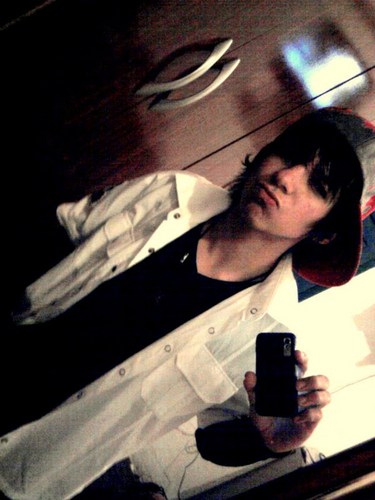 thomaspiere's profile picture. Agente passa entender melhor a vida, quando encontra um verdadeiro amo. kda escolha é uma renuncia isso é a vida!!  migos3