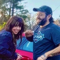 KKellynnG's profile picture. I want to know why Hemingway cracked