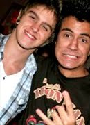 Todos unidos pelo baterista da banda Restart, Thomas.
Donas: Milena e Ana Clara
since: 22/07/2011