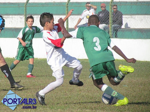 Sou um cara feliz , Nao largo meu futebol . :p