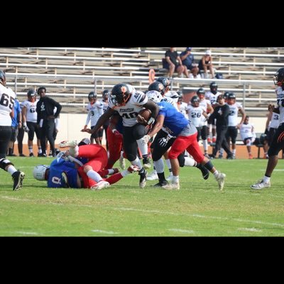@Reedleycfb Rb/Fb🏈💪🏿|| 6’0||230||ALL GLORY TO GOD 🙏🏿👆🏿🗣💯|| 3.75gpa 📚💭✏️||