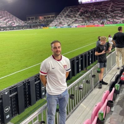 stefanzast's profile picture. Mechanical Engineer