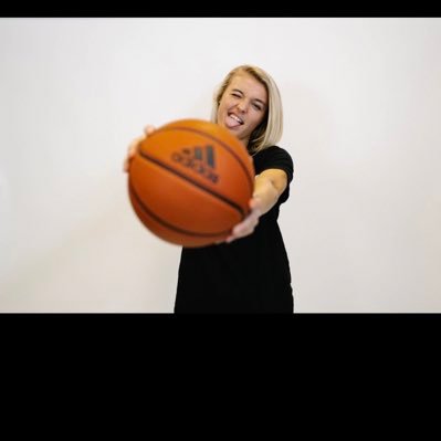 _grace_cave_'s profile picture. professional basketball player • uno wbb alum
