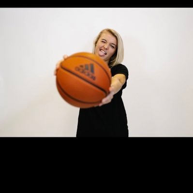 uno wbb 25’ • Barstool Athlete