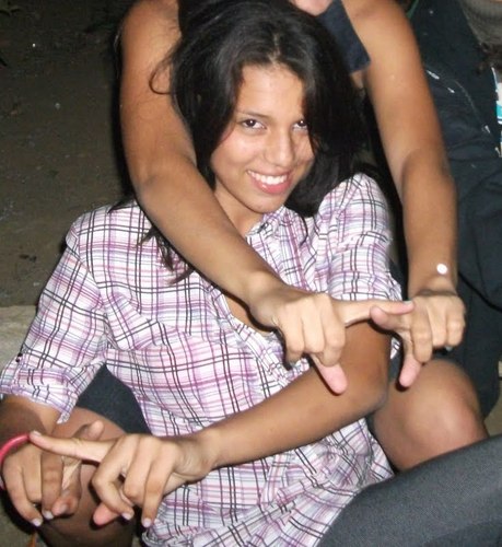 Quem sou eu? uma jovem fora do padrão,uma louca sem moderação e felizzz