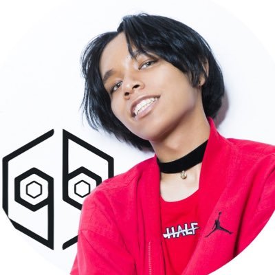 🐝 Unofficial fan account dedicated to posting translations and updates on the Japanese band Ziyoou-vachi/QUEEN BEE in English! 💤(in hiatus with occasional RT)