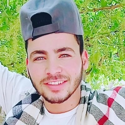 تواعدنا لا نفترق ولكن افترقنا ولا نتذكر وعدنا 😔😔😔