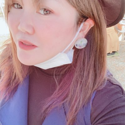 mai03mine25's profile picture. ハンドメイド＆アクセサリーmineを立ち上げたmaiです‼特殊なレジンで作ったアクセサリー作家であり置賜のハンドメイド作家さんの作品をマルシェやイベント等で販売したり…ハンドメイドを広める活動を置賜中心にしております✨ 沢山の方に知っていただければ嬉しいです✨よろしくお願いします。