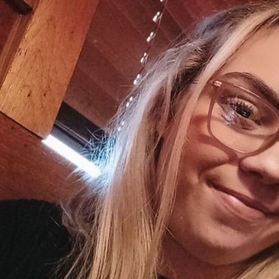 MullettEva's profile picture. Blond hair blue eyes