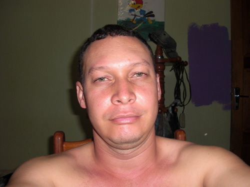 A vida é feita de momentos vividos. Faça de todos momentos únicos, não fique reclamando de tudo.