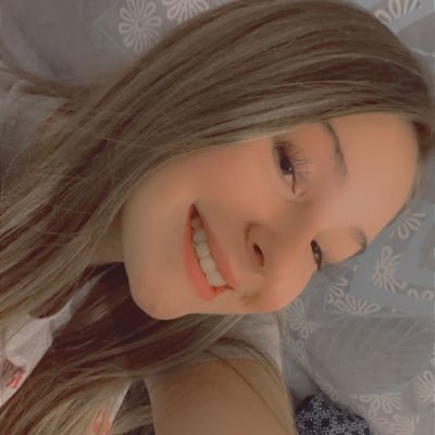 follow my Instagram @_alexislullredfern_