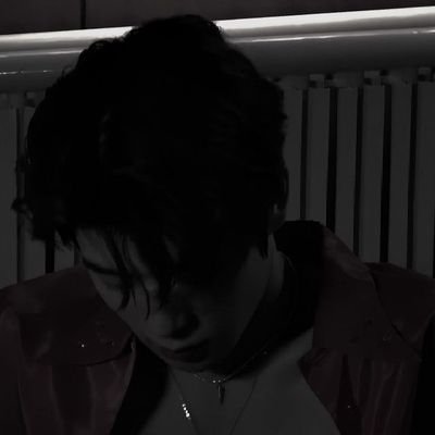 #𝐂𝐘𝐁𝐄𝐑 : Albeit the fumes are suffocating and the abyss keeps on burning, I will never let myself to get defeated, let the ambitious me to make an escape.