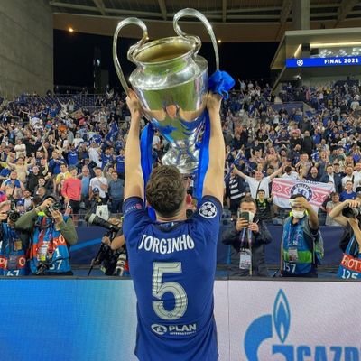 SenzaStoriaCFC's profile picture. Pensieri in libertà sul Chelsea e non solo.