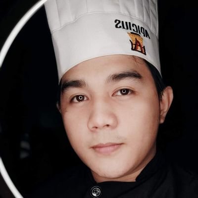 Proud Igorot Chef from the mountains of Baguio /Benguet. Loves to explore and learn things from experiences.