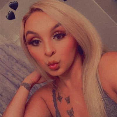 dwnsouthmama's profile picture. MO2 💓 | ♊️💜 
Self love is the best love.