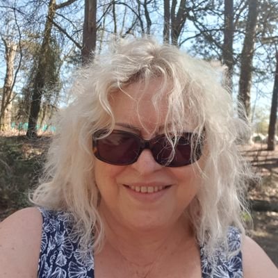 carolynmould63's profile picture. 