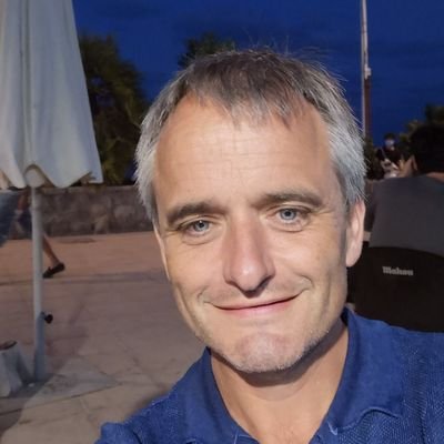 ElarreCarlos's profile picture. 
