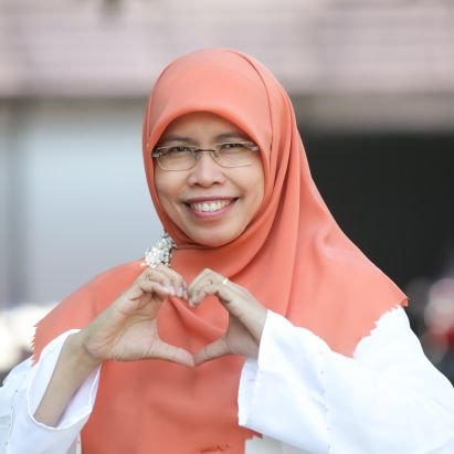 Istri WaliKota Bandung 2018-2023 | Anggota DPRD Provinsi Jawa Barat 2019-2024 | Menekuni tugas dengan Al-Quran
 ig : @sitimuntamah_oded 
fb : Siti Muntamah