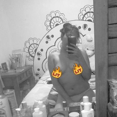 Chica mexicana🇲🇽🔥😈vendo contenido muy explícito🔥 apóyame 🥺