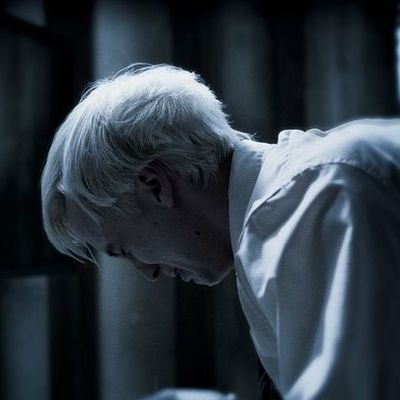 이 사랑을 끝내고 같이 죽지 않을래