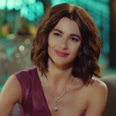 UU33FT's profile picture. De la luna a la paz