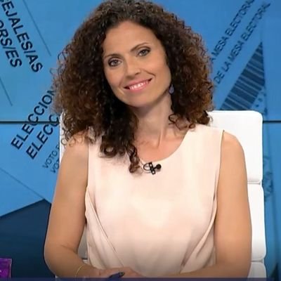 I'm a radio and TV journalist. Periodista de TV y radio //Now: La Sexta. Before: Àpunt, Mediaset, Cadena SER, El País, Teledeporte, Eurosport, Canal+, TV3