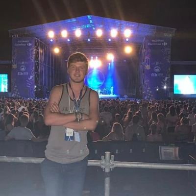 SergioFont8's profile picture. Management.
Producción de eventos y artistas. Algo de marketing...