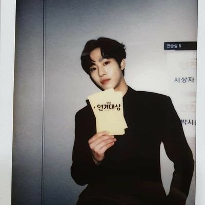 𝗫𝗖𝗜𝗜𝗜 @mtuan93
เมนพี่มาร์คนะ❤️
