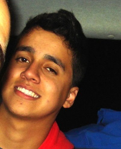 PauloComixao's profile picture. Um pensador,um poeta, um comediante, um estudante ou provavelmente um bebado procurando seu lugar na mesa de um bar ENGENHARIA CIVIL Brother