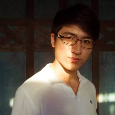 Esculin12's profile picture. บ่น