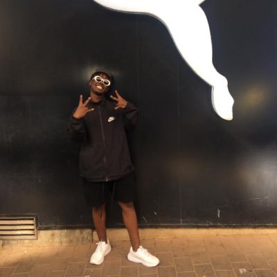 Arts and Design 🎨 PiZza🍕Boi👦🏽 Follow me and I will follow you💀
