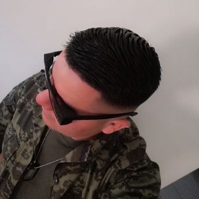 PIXELADOS, POLICÍAS, BOMBEROS,Y MACHOS EN GENERAL