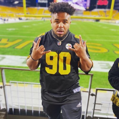 YouTuber @Tae&DaeDae Instagram Hunchomantae: Snapchat hunchomantae412: PGH 😎🌆🌉 Steelers Fan 🖤💛!!! 23 😈