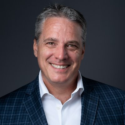 As CEO and founder of HIGHER DIGITAL, Wayne Bovier leverages his expertise in the higher education ecosystem to help institutional executives (Presidents, Board