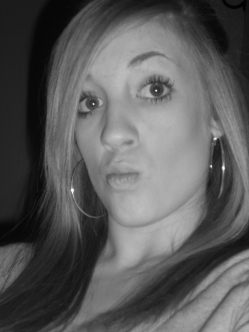 Emilykatee1's profile picture. heyy:) my name is emily. i love running crosscountry, &amp;&amp; playing basketball. i love horses... &amp; have an awsome family &amp; friends!!