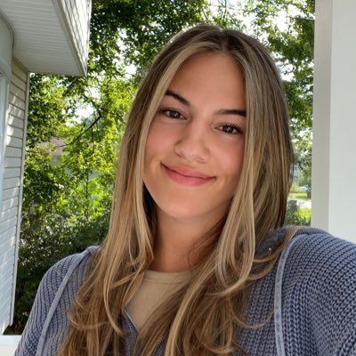 LisaCalcagno's profile picture. 🦋