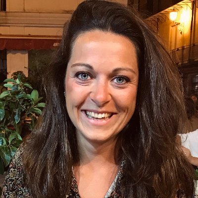 Postdoc @SydneySOLES & @unswbees | #seagrass 🌊 | #microbes 🦠 | #queerinstem 🏳️🌈 | #plantbased 🍽 | 🇳🇱 in 🇦🇺