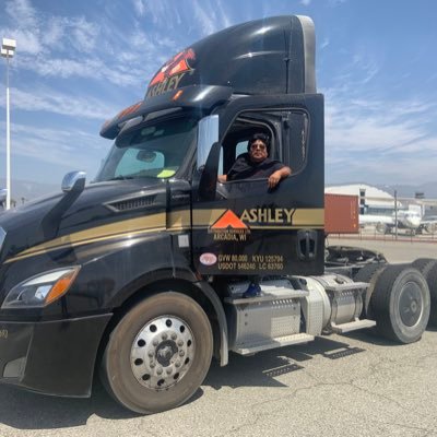 TitoRam15320621's profile picture. 