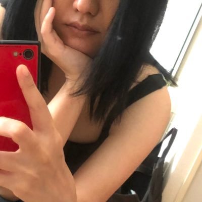 吉高由里子になりたくて髪伸ばしたけど貞子にしかなれなかった裏アカ女🙃⭐️彼女持ち既婚⭐️始めたばかり、呟きなしアカ⭐️土日に何してるんですかって聞いてくる人⭐️見た目もどこ住みかも知らんのに会えませんか？の人、DM返しません！ こちら平日のみ休み！