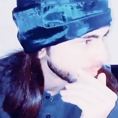 Umarali21644773's profile picture. 