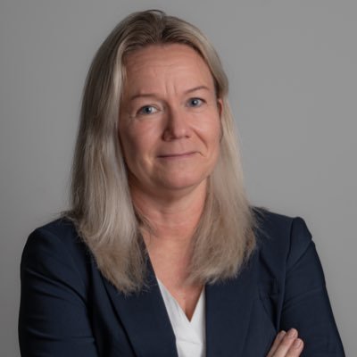 BettinaGram's profile picture. Fraskilt 50 årig Mor til 2 (10 og 17) med sort humor og positivt sind. Supply Chain Manager og virkelig glad for mit job