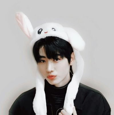 ꗃ ;; my body is burning up because of you › sunghoon 🛒 !! my heart thirsts because of you. . . like a fever 𖣠 ᵎᵎ